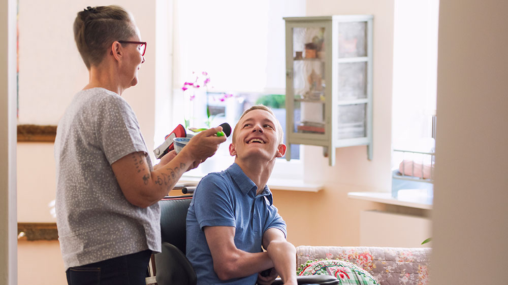 Social_LSS-insatser-ökar-men-färre-får-personlig-assistans.jpg